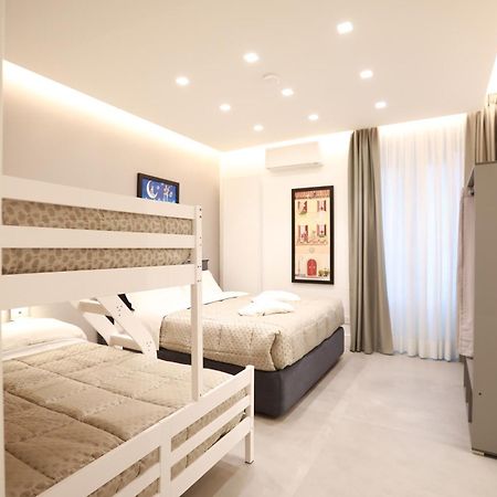 Unique Luxury Stay โรม ภายนอก รูปภาพ