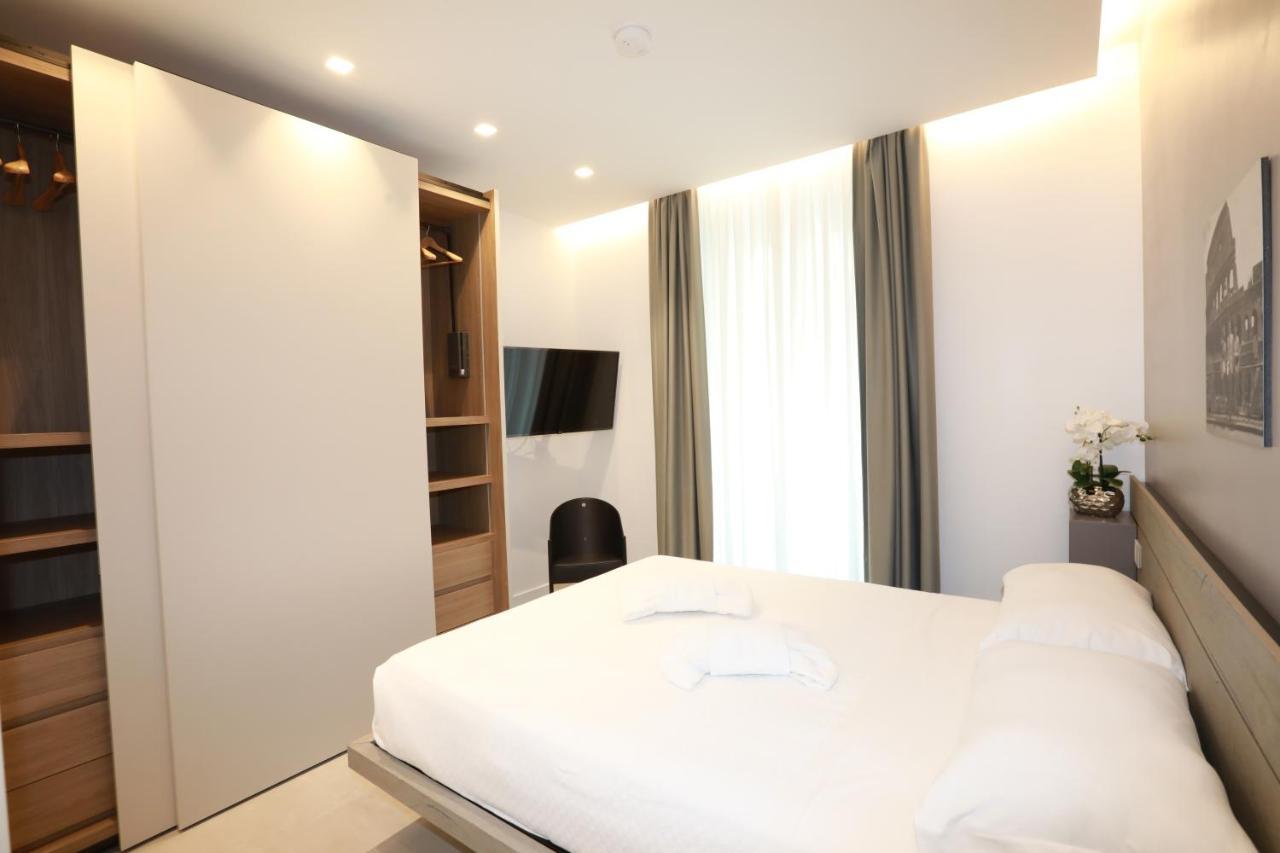 Unique Luxury Stay โรม ภายนอก รูปภาพ