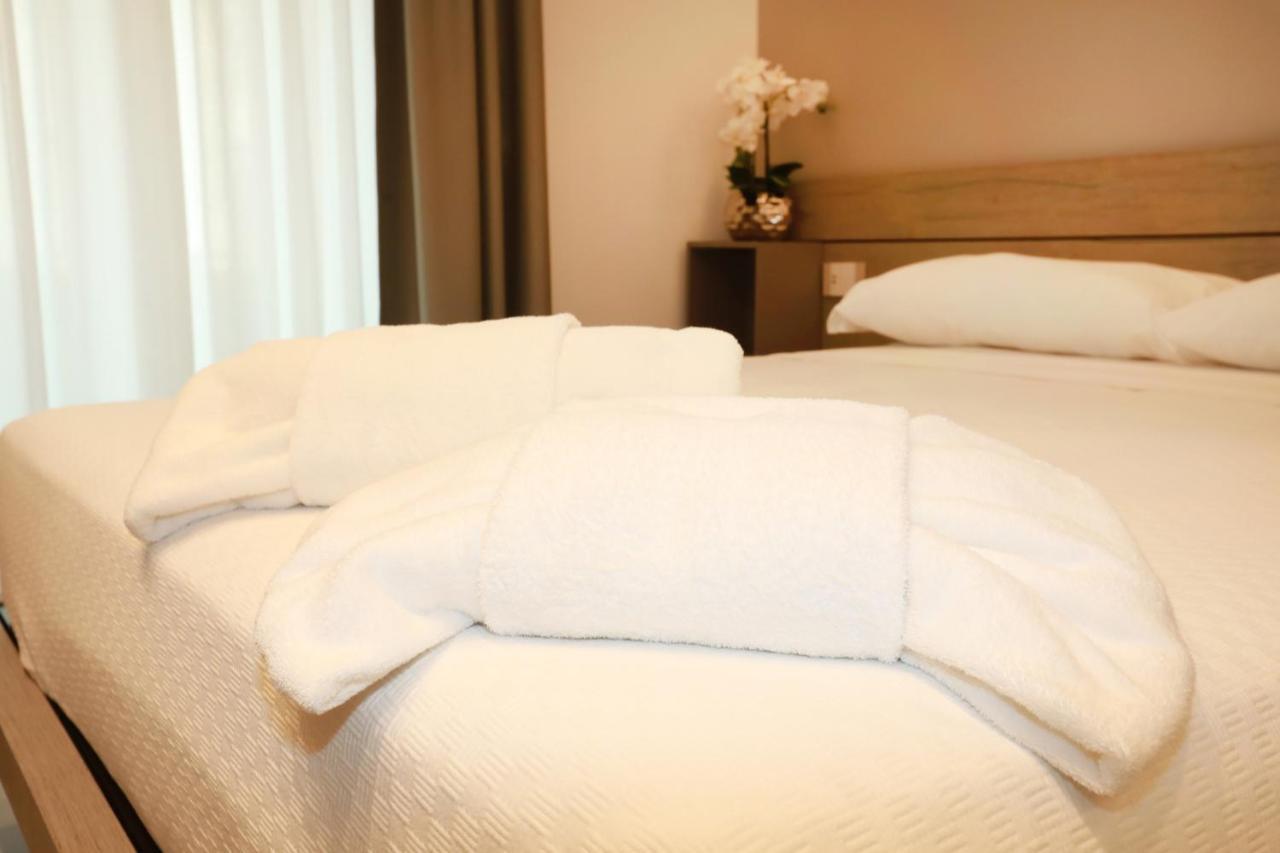 Unique Luxury Stay โรม ภายนอก รูปภาพ