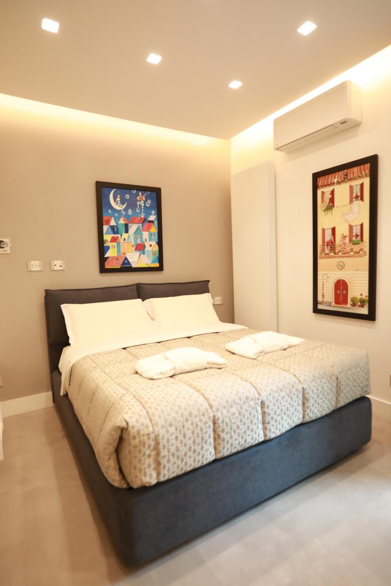 Unique Luxury Stay โรม ภายนอก รูปภาพ